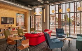 Eklo Hotels Toulouse Cartoucherie Zénith